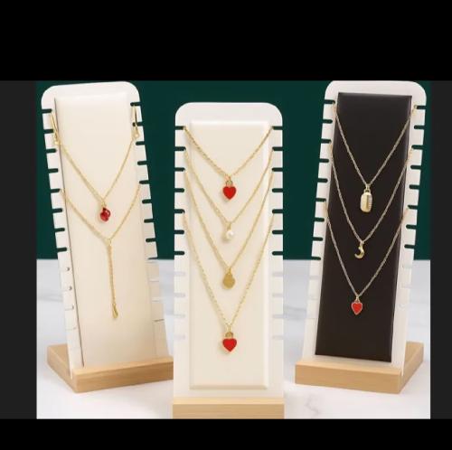 حامل سلاسل وإكسسوارات