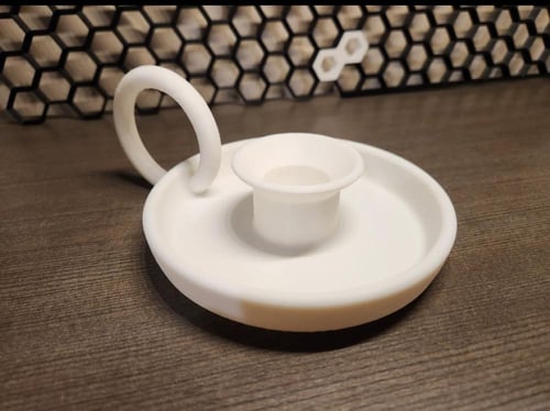 حامل شمعة كلاسيكي