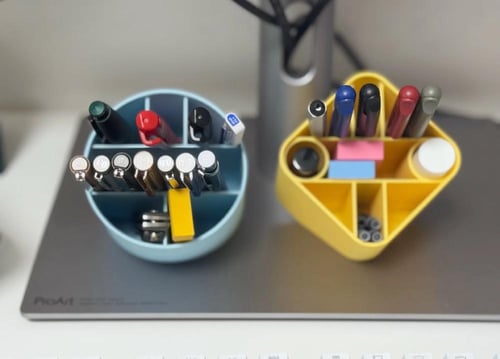 منظم أقلام متعدد الأقسام