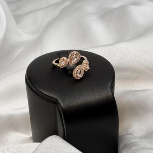 Zircon ring