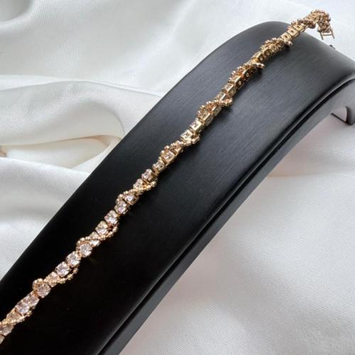 Soft zircon bracelet