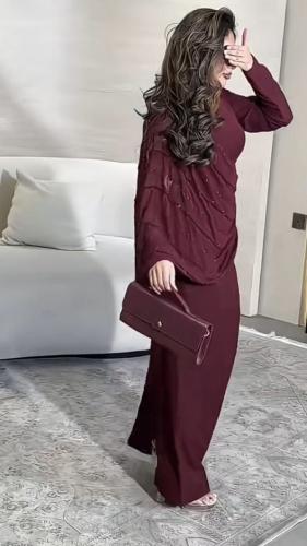 فستان عنابي