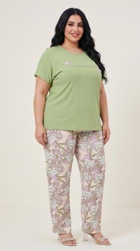 Two-piece nightgown, half sleeve, floral pattern, plus size.