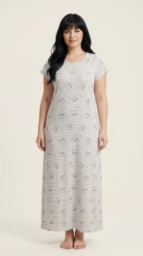 A half-sleeve shirt with a cute bear print, soft c...