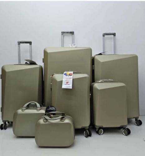 شنط سفر ٧ قطع