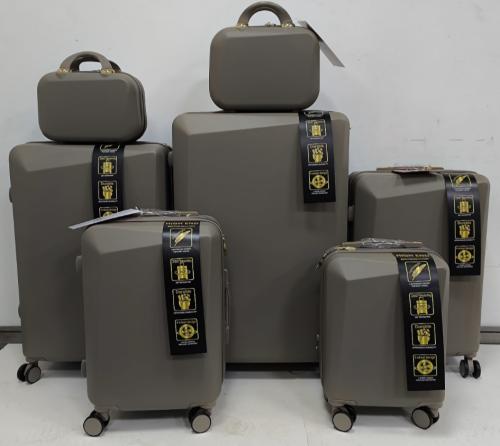 شنط سفر ٧ قطع