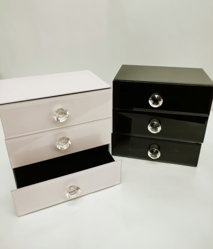 كومدينو زجاج