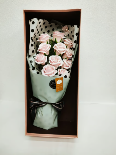 بوكيه ورد زهري فاتح