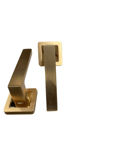 مقبض باب ذهبي بتصميم زاوية حادة موديل 542-Z02