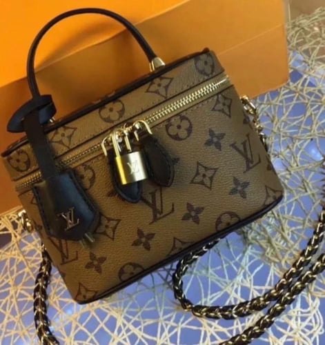 شنط لويس فيتون حجم صغير