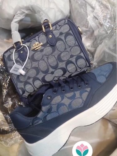 طقم شوز وشنطة كوتش كوالتي يتوفر لونين