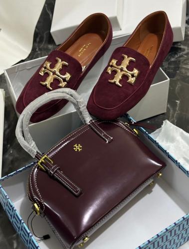 طقم شوز + شنطة توري بورش يتوفر عدة الوان