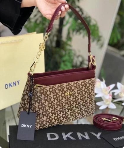 شنط DKNY دكني