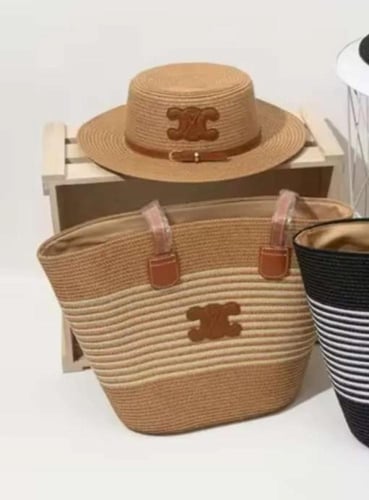 طقم شنطة وقبعة للبحر والشواطي