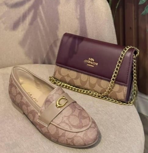 طقم شنطة وشوز كوتش درجة اولى