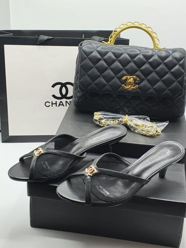 طقم شانيل درجة اولى كعب + شنطة