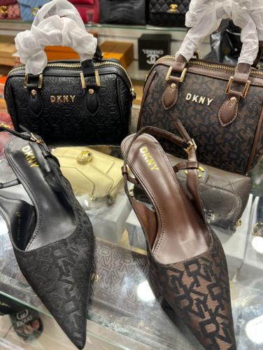 طقم DKNY كعب وشنطة يتوفر لونين
