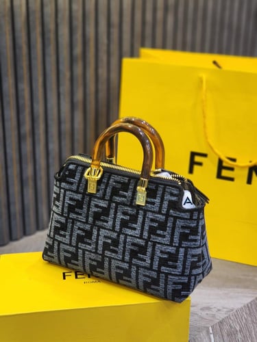 شنط فندي كوالتي حجم وسط