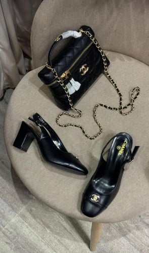 طقم شانيل شنطة وكعب عريض