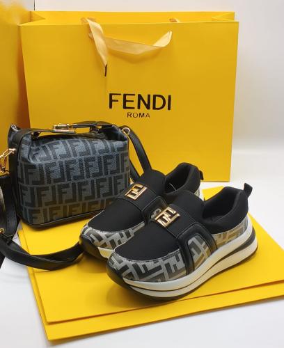 طقم شوز وشنطة يتوفر لونين