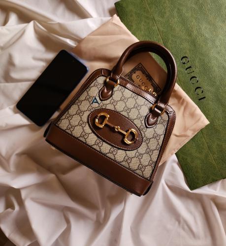 شنطة قوتشي هاي كوالتي مع كيس الماركة