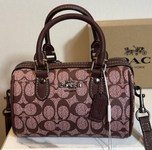 طقم شوز وشنطة كوتش كوالتي يتوفر لونين