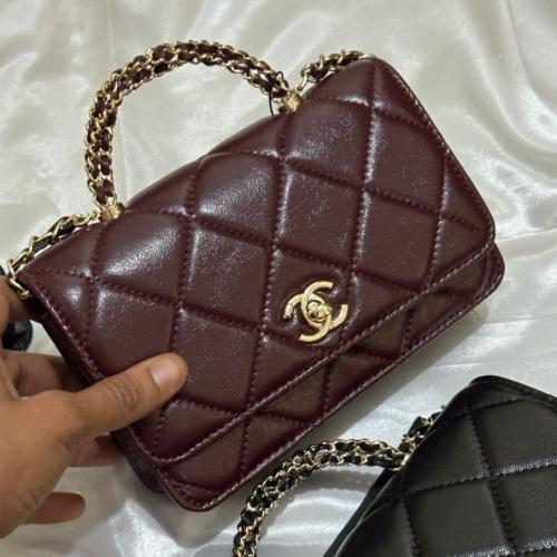 شنط شانيل درجة اولى حجم وسط جلد لامع