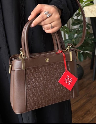 شنط سي اتش CH