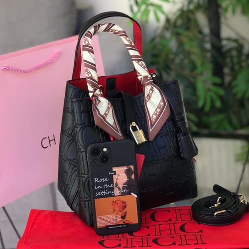 شنطة شي اتش CH يتوفر حجمين