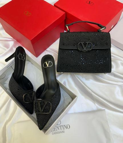 طقم شنطة + كعب فالنتينو كريستال لامع