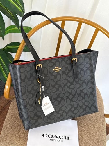 شنط كوتش درجة اولى الحجم موضح بالصور