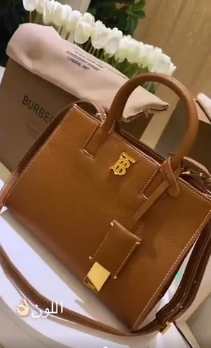 شنط ماركة بربري حجم وسط درجة أولى