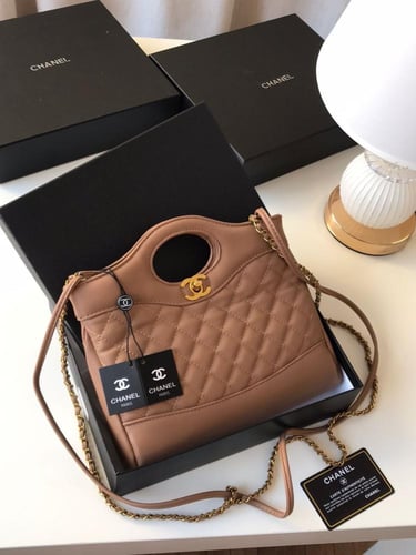 شنط شانيل حجم وسط كوالتي