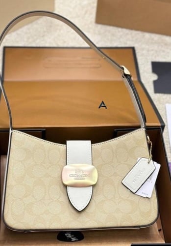 شنط كوتش هاي كوالتي يتوفر عدة الوان