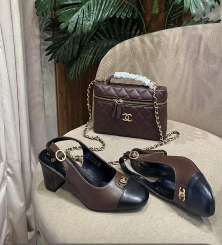 طقم شانيل شنطة وكعب عريض