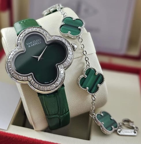 طقم ساعة + اسواره فان كليف درجة اولى يتوفر عدة ألو...