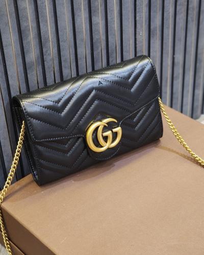 شنط قوتشي هاي كوالتي المقاس 19سم