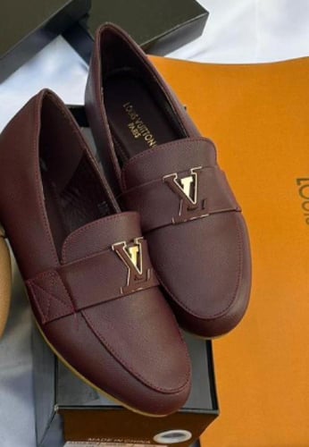 طقم شنطة هيرمز إيرمز حجم وسط مع شوز لويس فيتون لون...