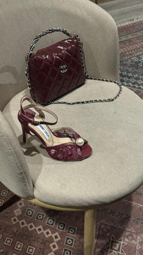 طقم شنطة شانيل وكعب جيمي شو