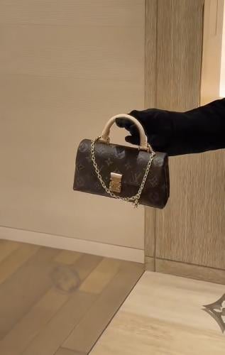 شنطة لويس فيتون هاي كوالتي