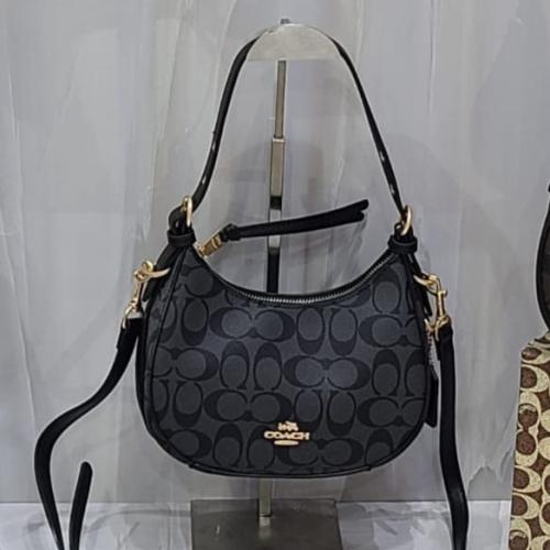 شنط كوتش كوالتي حجم وسط يتوفر لونين