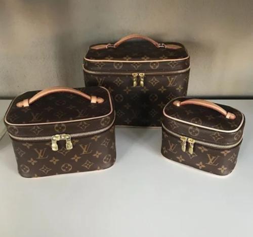 طقم شنط مكياج لويس فيتون ٣ احجام