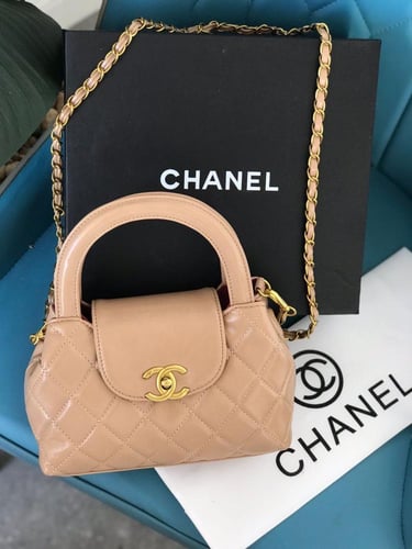 شنط شانيل كوالتي حجم وسط متوفر ٥ ألوان