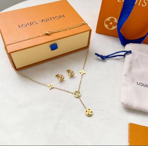 طقم لوس فيتون