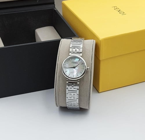 ساعات فندي كوالتي مع الملحقات نفس الصورة