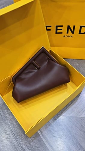 شنط فندي ماستر مع الملحقات الاصلية