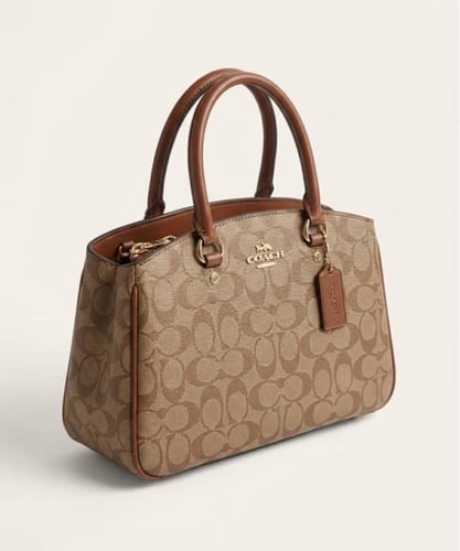 شنط كوتش حجم وسط