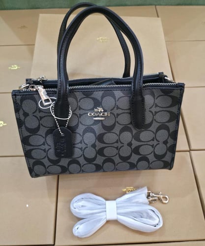 شنط كوتش درجة أولى