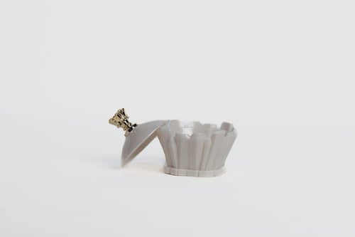 تمرية اسيل سيف بلص لؤلؤي ذهبي 13 سم