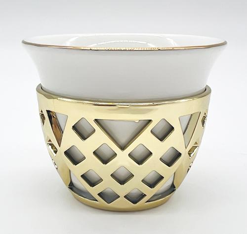 فنجان قهوة ذهبي